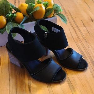 TOMS Majorca Black Suede Sandals 7.5